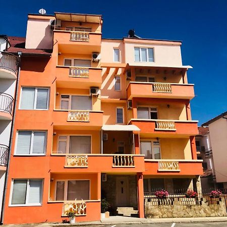 Guest House Rai Китен Екстер'єр фото