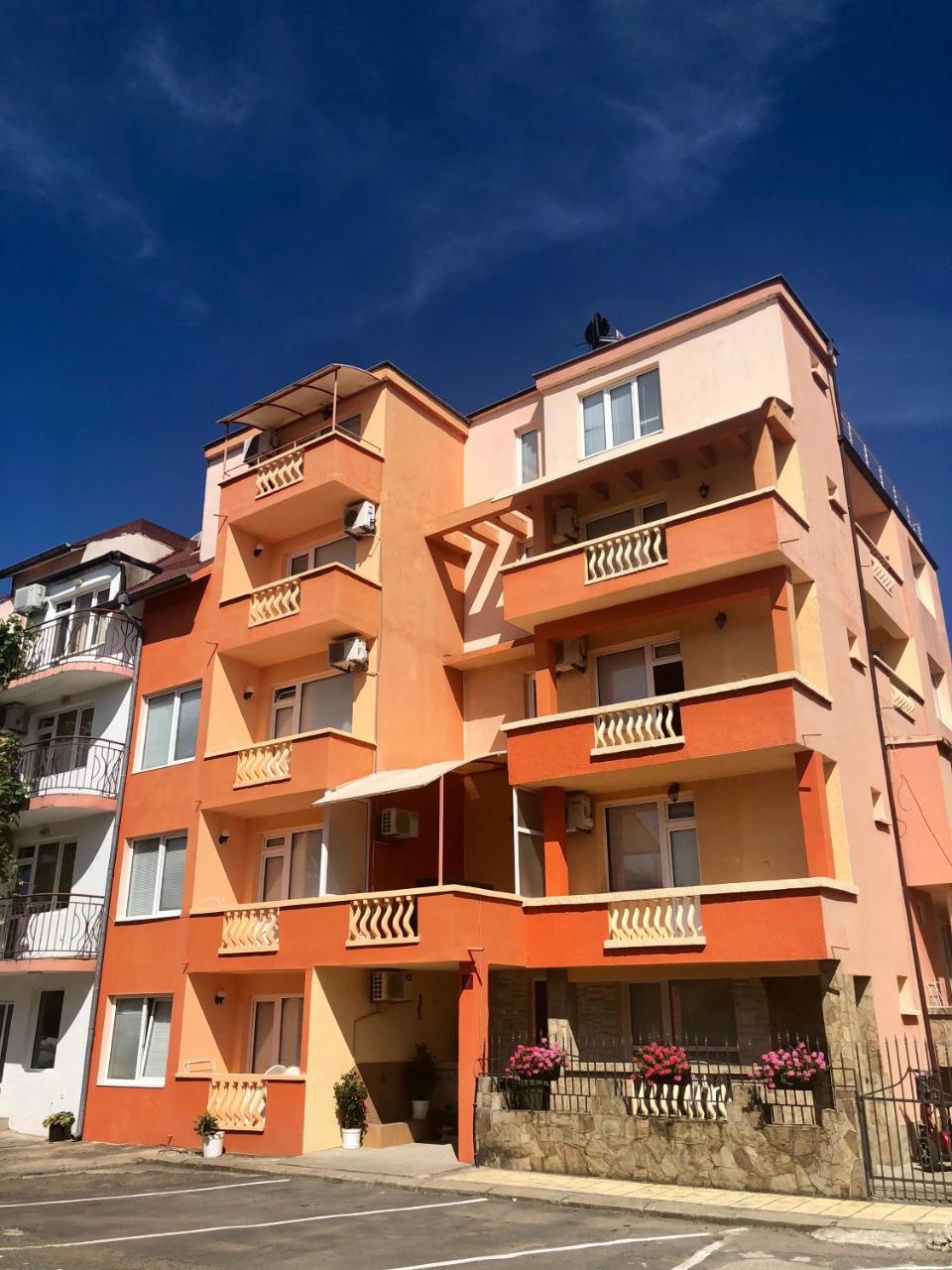 Guest House Rai Китен Екстер'єр фото